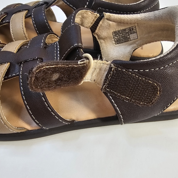 UGG Brown Sandals - Picture 6 of 8